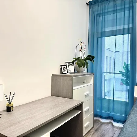 Thaly - Register A Parking Space Apartman *
